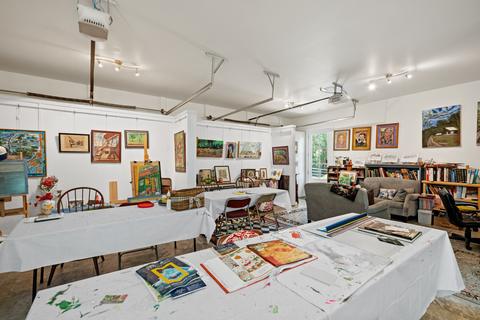 Photograph from Riverhouse Create.